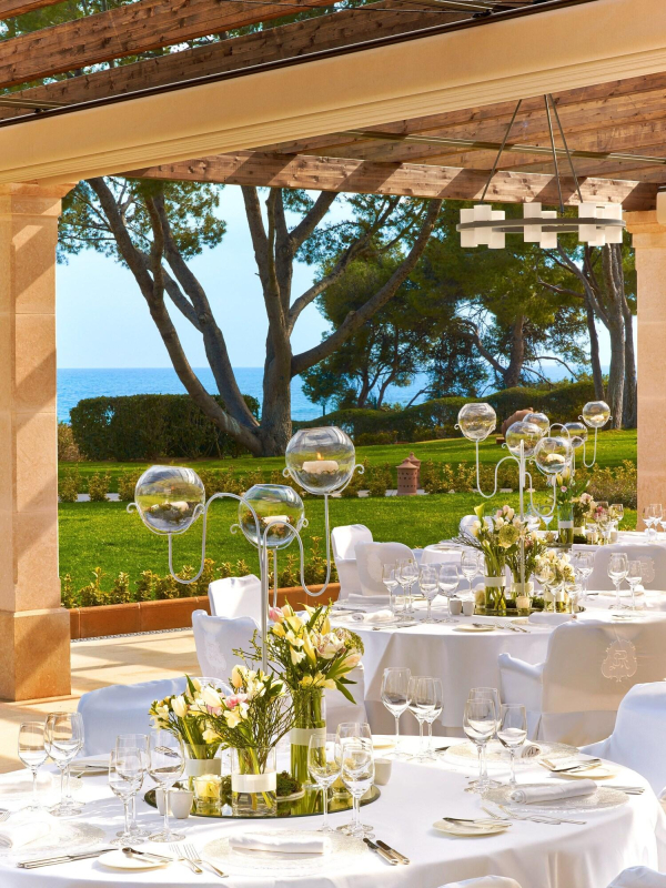 Las mejores ofertas de The St. Regis Mardavall Resort Portals Nous