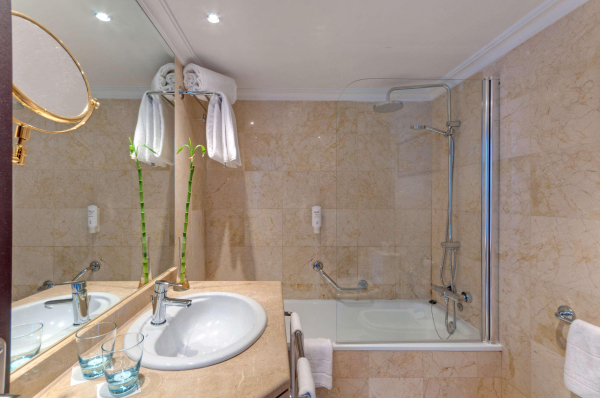 Las mejores ofertas de Hotel Alicante Gran Sol Affiliated by Melia Alicante