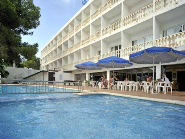 Las mejores ofertas de Grupotel Oasis Cala Portinatx