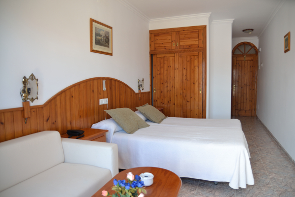 Las mejores ofertas de Jose Cruz Playa Burriana Nerja