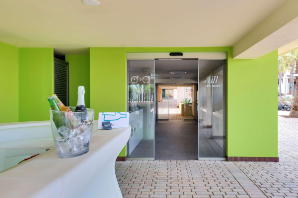 Las mejores ofertas de Occidental Ibiza Port Des Torrent