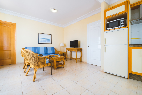 Las mejores ofertas de Apartamentos LIVVO Coloradamar Playa Blanca
