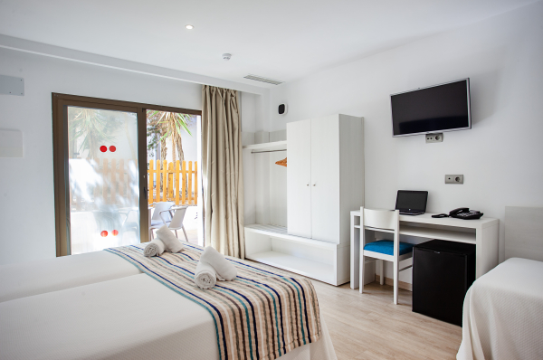Las mejores ofertas de Hotel Rosales Es Pujols