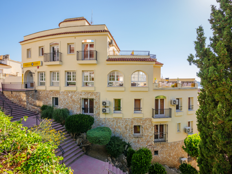 Las mejores ofertas de Apartaments AR Monjardi Lloret De Mar