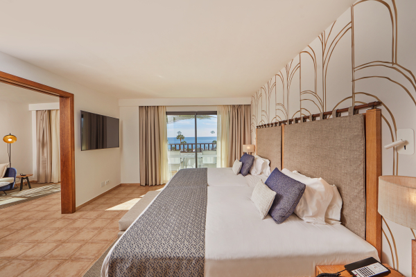 Las mejores ofertas de Secrets Lanzarote Resort & Spa Puerto Calero