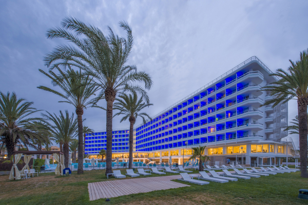 Las mejores ofertas de Vibra Algarb Playa d en Bossa