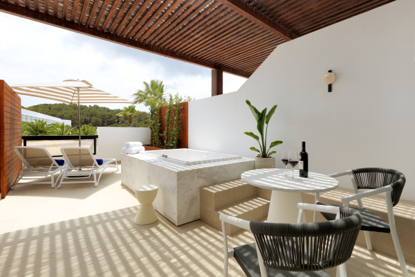 Las mejores ofertas de Grand Palladium Select Palace Ibiza Playa d en Bossa