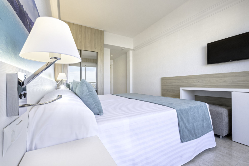 Azuline Hotel Bahamas