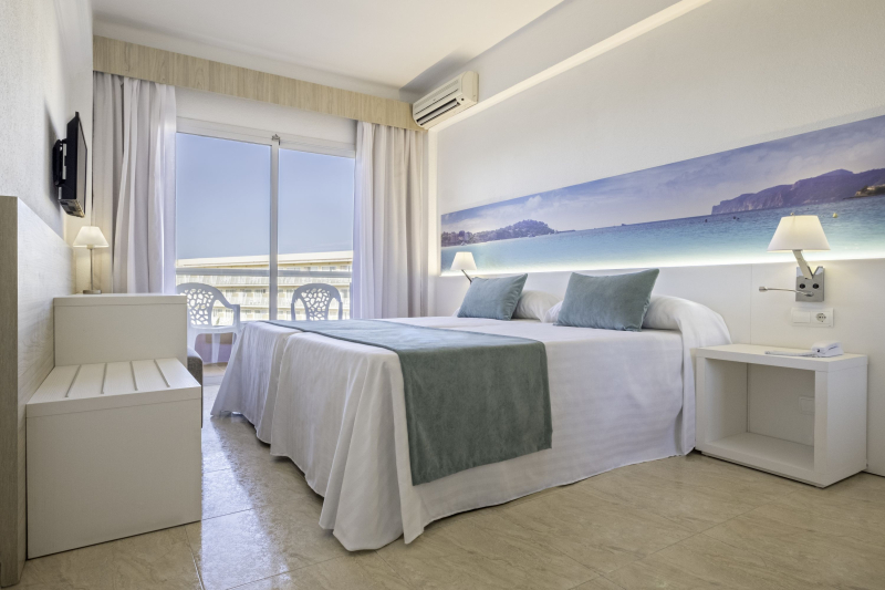 Azuline Hotel Bahamas