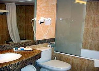 Las mejores ofertas de FUTURO PARADISE RESORT Vinyols I Els Arcs