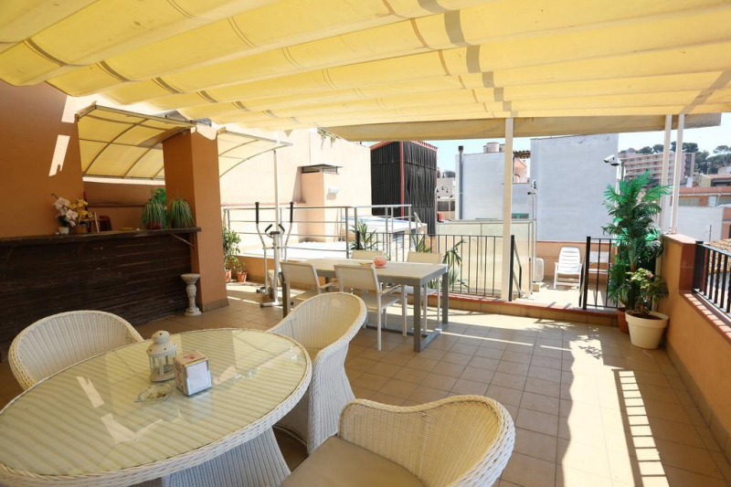 Las mejores ofertas de Aparthotel Royalinn Lloret De Mar