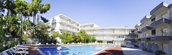 Las mejores ofertas de APARTAMENTOS TREUMAL PARK Platja d Aro