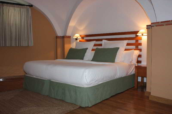 Las mejores ofertas de HOTEL AHC PALACIO CORIA Cornellà