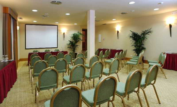 Las mejores ofertas de Hotel Ilunion Merida Palace Mérida