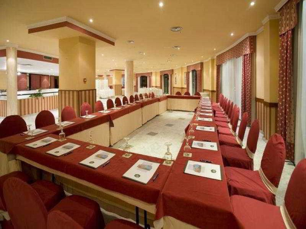 Las mejores ofertas de Bluecity Caceres Golf Cáceres