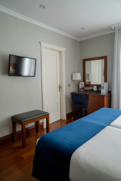 Las mejores ofertas de Hotel Infantas by MIJ Madrid