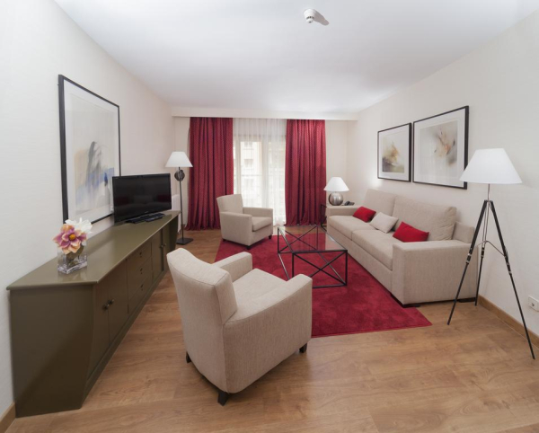 Las mejores ofertas de Aparto-Hotel Rosales Madrid