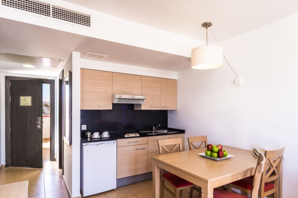 Las mejores ofertas de HOTEL BLUEBAY LANZAROTE Costa Teguise