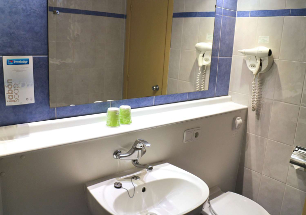 Las mejores ofertas de Travelodge Alicante Puerto Alicante