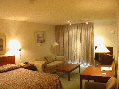 POWELL RIVER TOWN CENTRE HOTEL