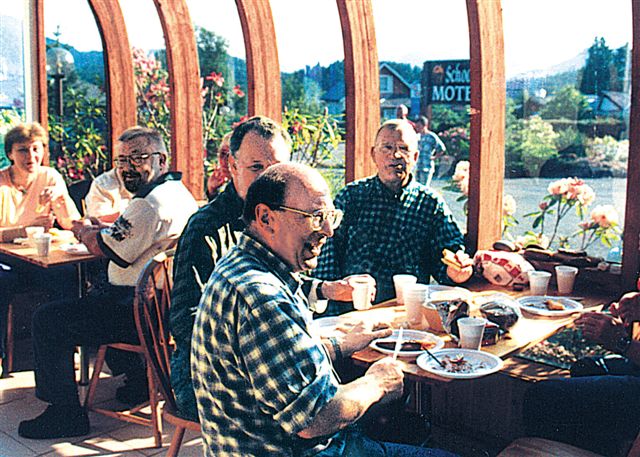 SCHOONER MOTEL