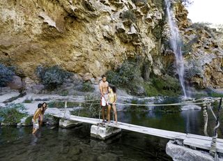 Las mejores ofertas de CAMPING BUNGALOWS ALTOMIRA Navajas