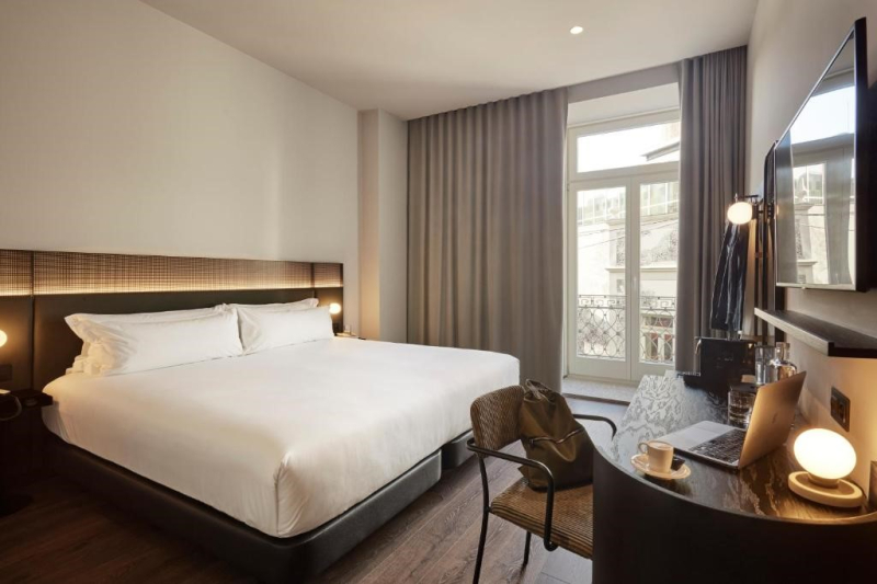 Las mejores ofertas de chic&basic Gravity Oporto