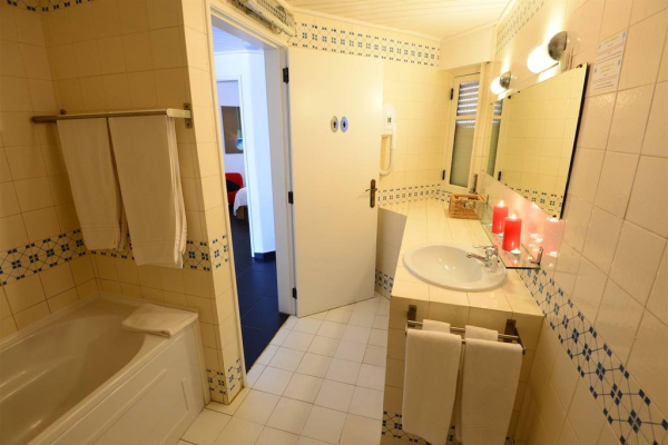 Las mejores ofertas de Hotel Duna Parque Beach Club Vila Nova De Milfontes