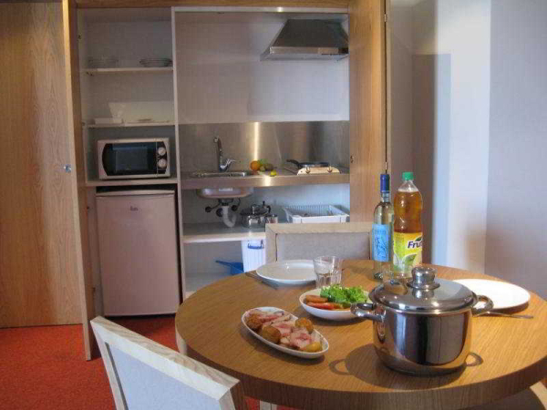 Las mejores ofertas de Paredes Hotel Apartamento Oporto