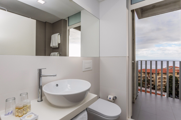 Las mejores ofertas de Allegro Madeira - Adults Only, Member of Barcelo Funchal 