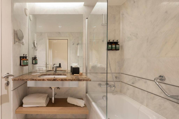 Las mejores ofertas de Crowne Plaza Caparica Lisbon Costa Da Caparica