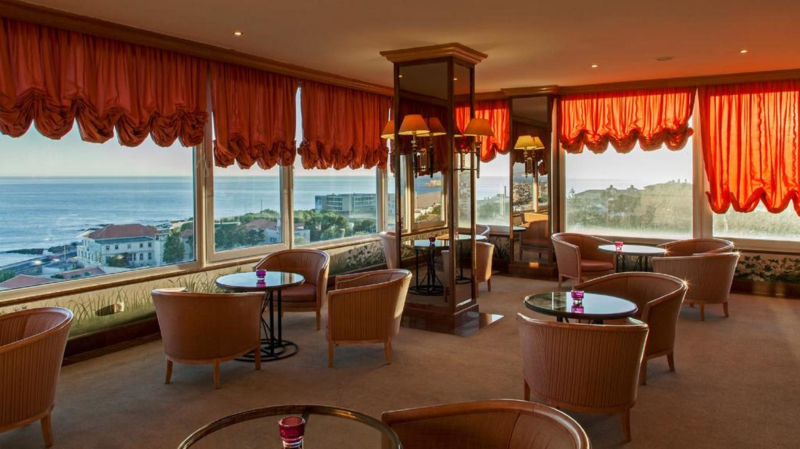 Carcavelos Beach Hotel