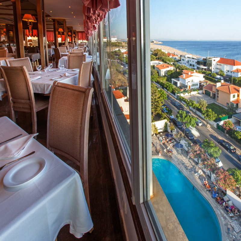 Carcavelos Beach Hotel