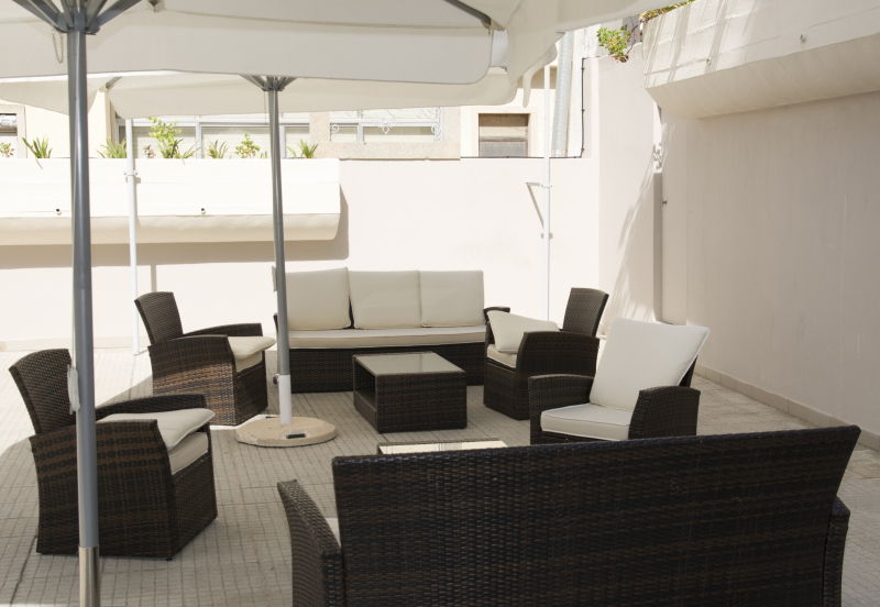 Rainha D. Amelia, Arts & Leisure