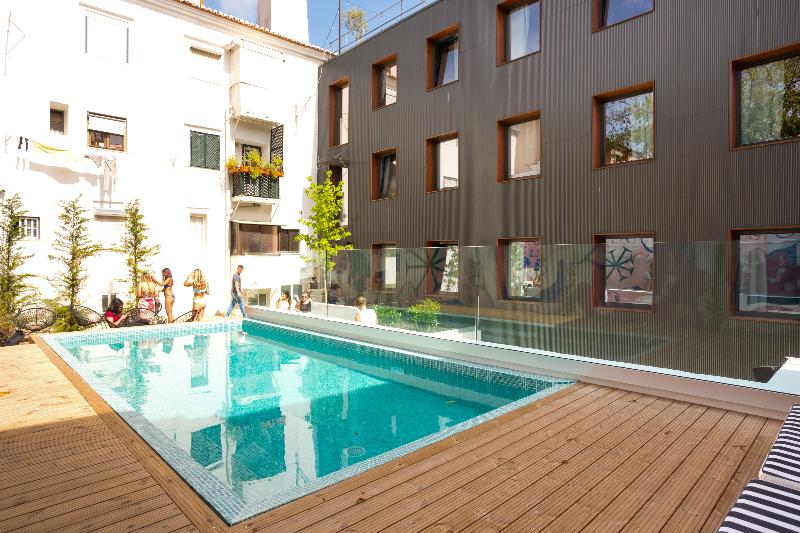 Las mejores ofertas de Selina Secret Garden Lisbon Lisboa