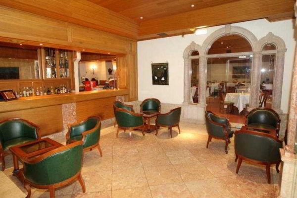 Las mejores ofertas de Turim Club D´Azeitão Hotel Vila Frescainha (são Martinho) 