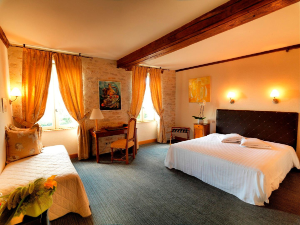 Las mejores ofertas de Castel de Tres Girard Dijon