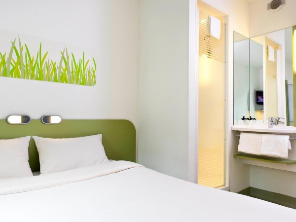 Las mejores ofertas de ibis budget Nanterre La Defense Nanterre