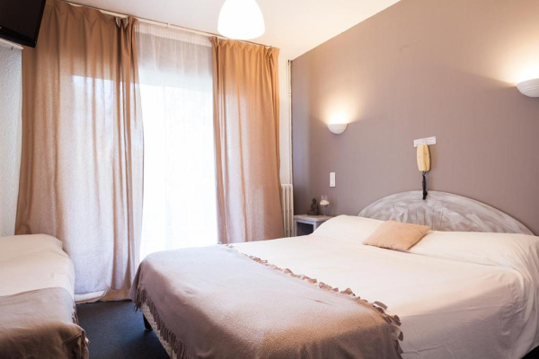 Las mejores ofertas de Logis Hôtel le Petit Manoir Les Angles