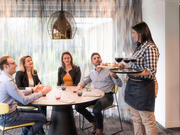 Las mejores ofertas de Novotel Valenciennes Valenciennes 