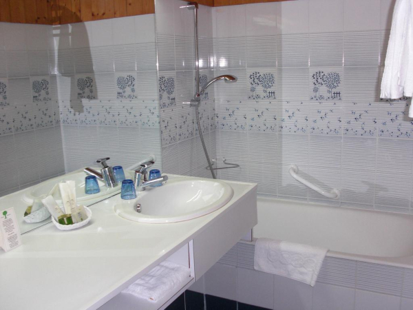 Las mejores ofertas de Hotel La Charpenterie Annecy 