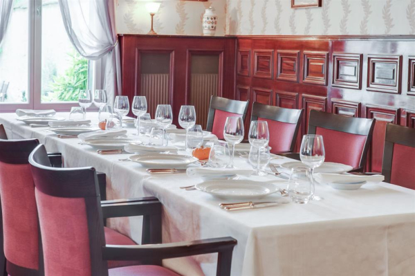 Las mejores ofertas de Hotel Relais d'Aumale Chantilly