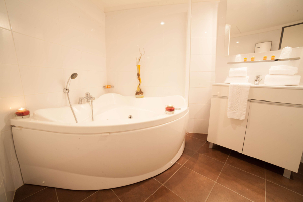 Las mejores ofertas de The Originals City, Hôtel les Dômes Perpignan Sud Perpignan