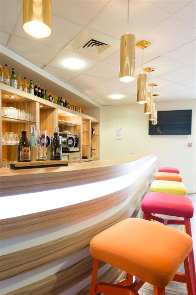 Las mejores ofertas de KYRIAD LA ROCHELLE - LES MINIMES La Rochelle