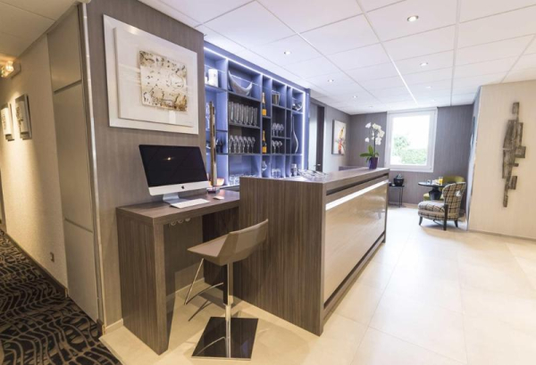 Las mejores ofertas de KYRIAD SAINT QUENTIN Saint-quentin