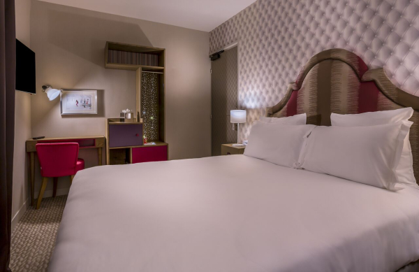 Las mejores ofertas de HOTEL LA PARIZIENNE BY ELEGANCIA Paris