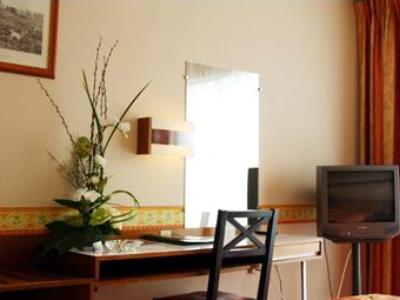 Las mejores ofertas de RELAIS DE MONTIGNY Montigny-le-bretonneux