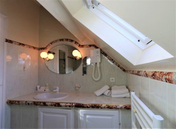 Las mejores ofertas de Hôtel de La Ferme Lamy Mauzens-et-miremont 