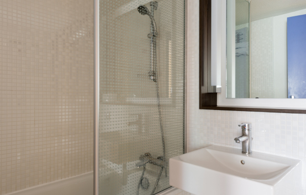 Las mejores ofertas de The Originals City, Hôtel Le Gayant, Douai Douai