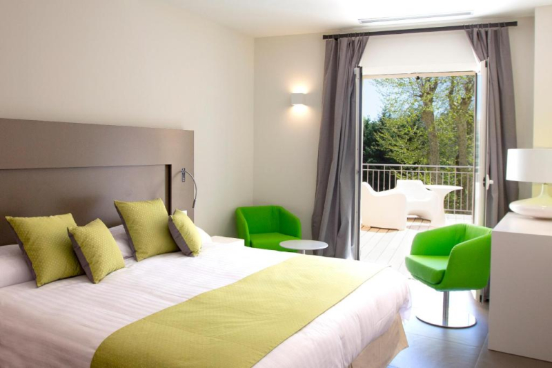 The Originals Hotel Golf Chateau de la Begude